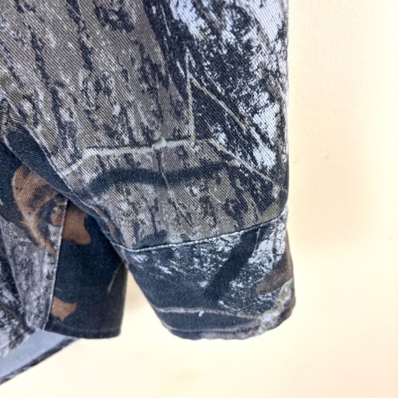 Cabela’s Camo Leaves & Logs Button Down Midweight Shirt Jacket Size XL Tall - Picture 5 of 14
